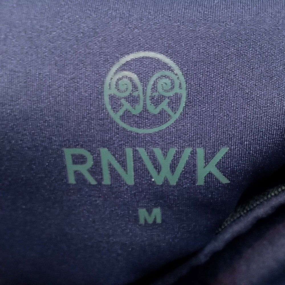 Renwick RNWK Women's Golf Pickleball Tennis Skirt MEDIUM Quilted Insulated Navy - Picture 4 of 7